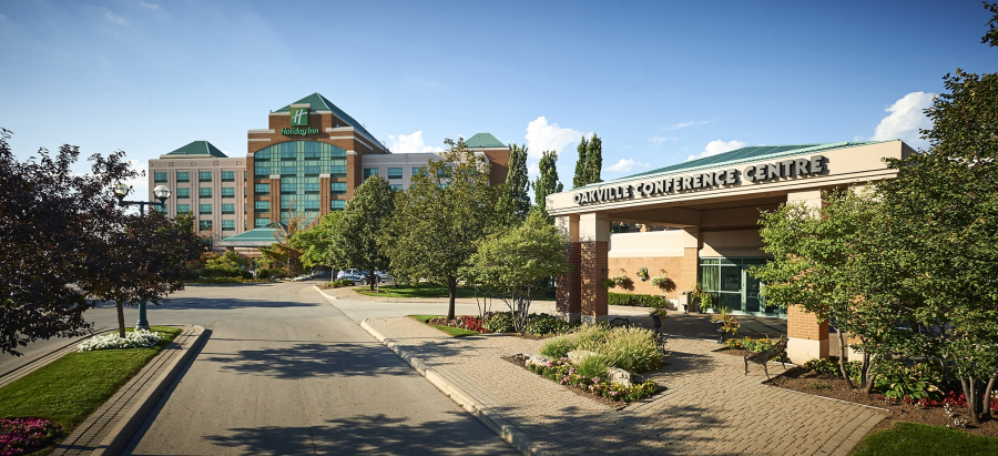 Holiday Inn & Suites Oakville @ Bronte